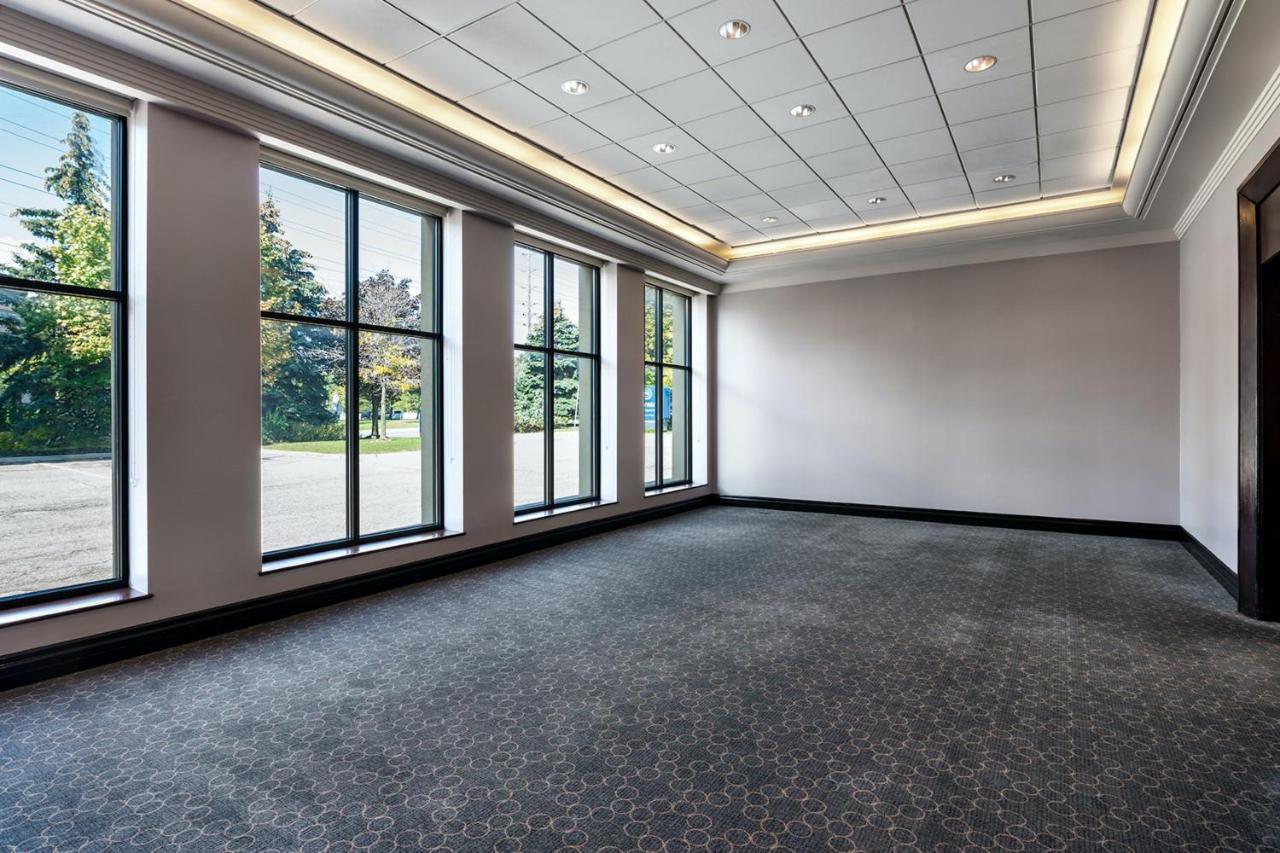 Sheraton Toronto Airport Hotel & Conference Centre Exterior foto