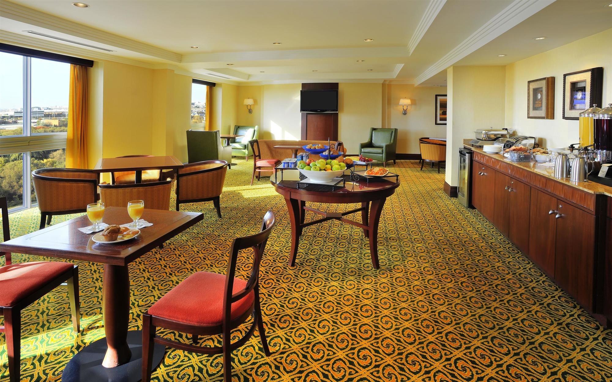 Sheraton Toronto Airport Hotel & Conference Centre Exterior foto