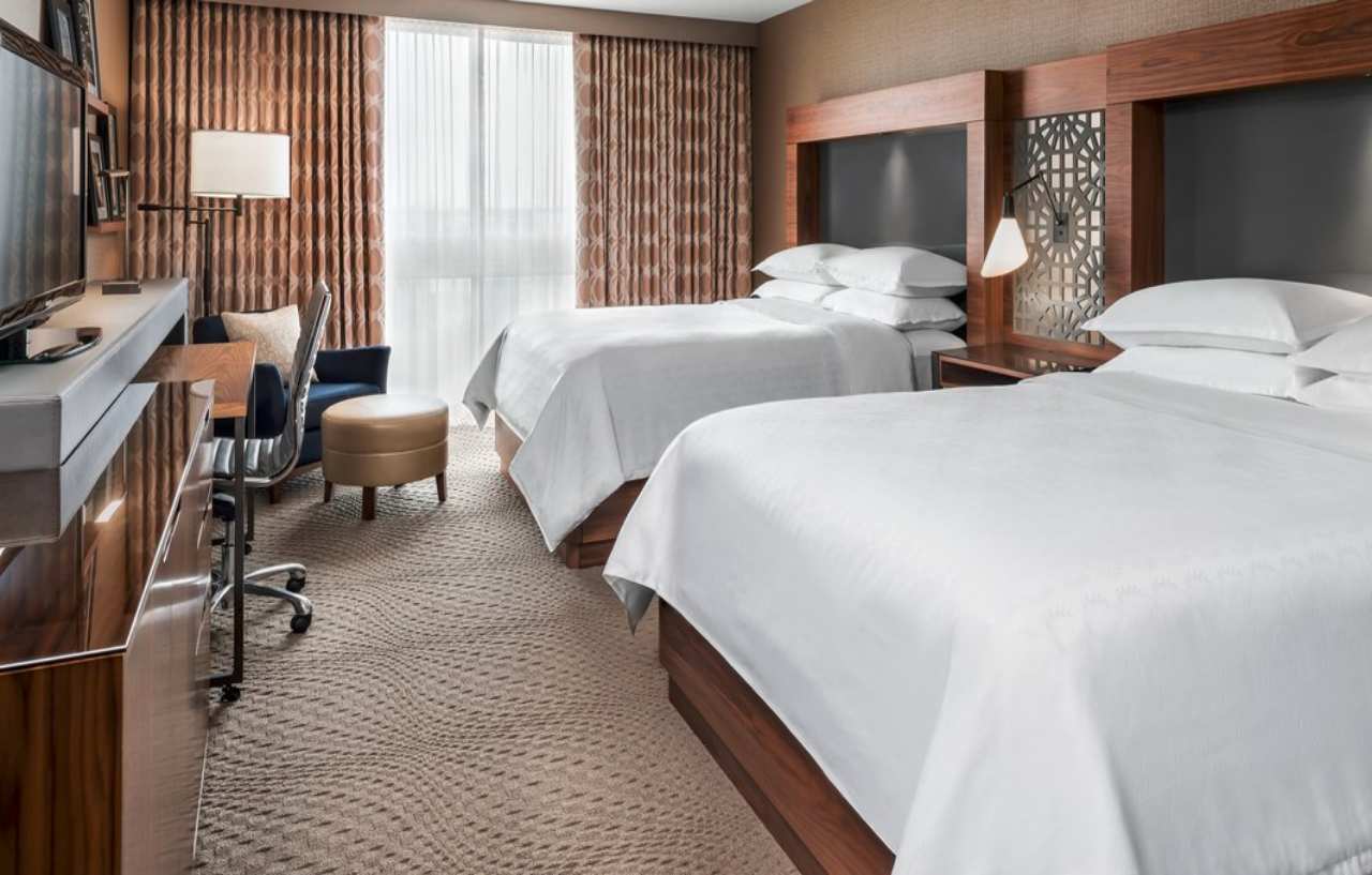 Sheraton Toronto Airport Hotel & Conference Centre Exterior foto